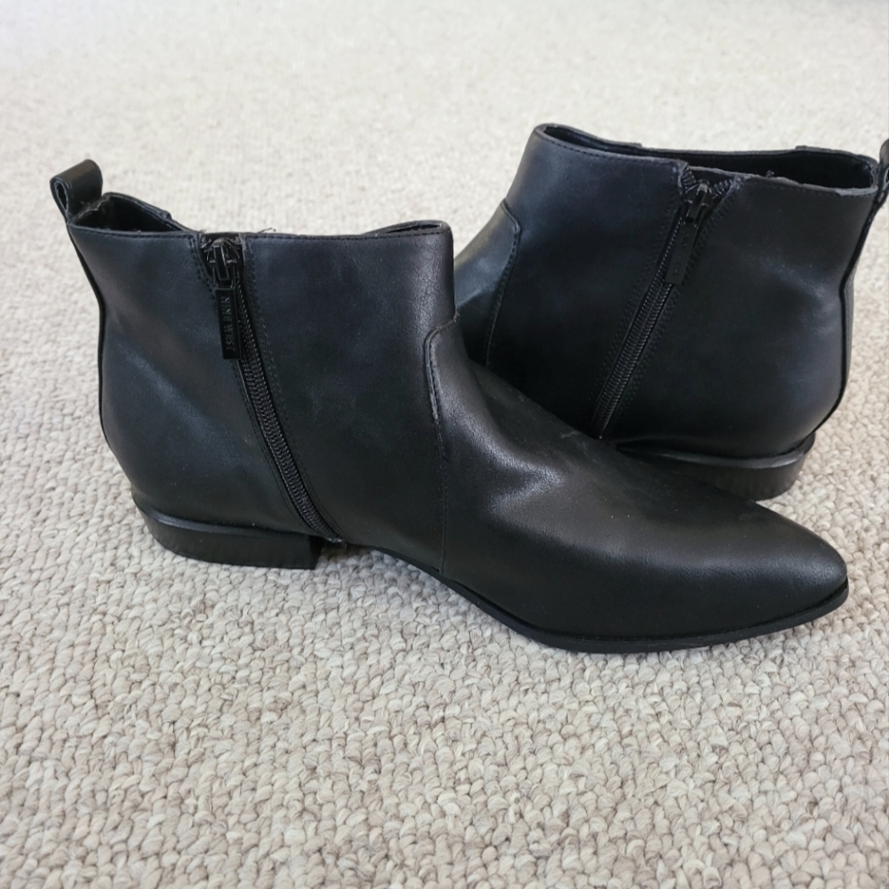 Nine west black ankle booties